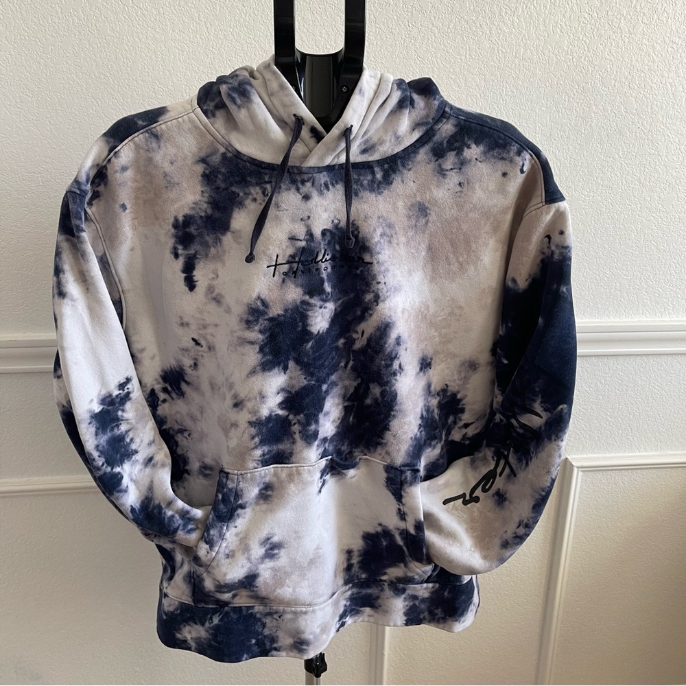 Vintage Y2K Hollister Blue and White Tie-Dye Hoodie